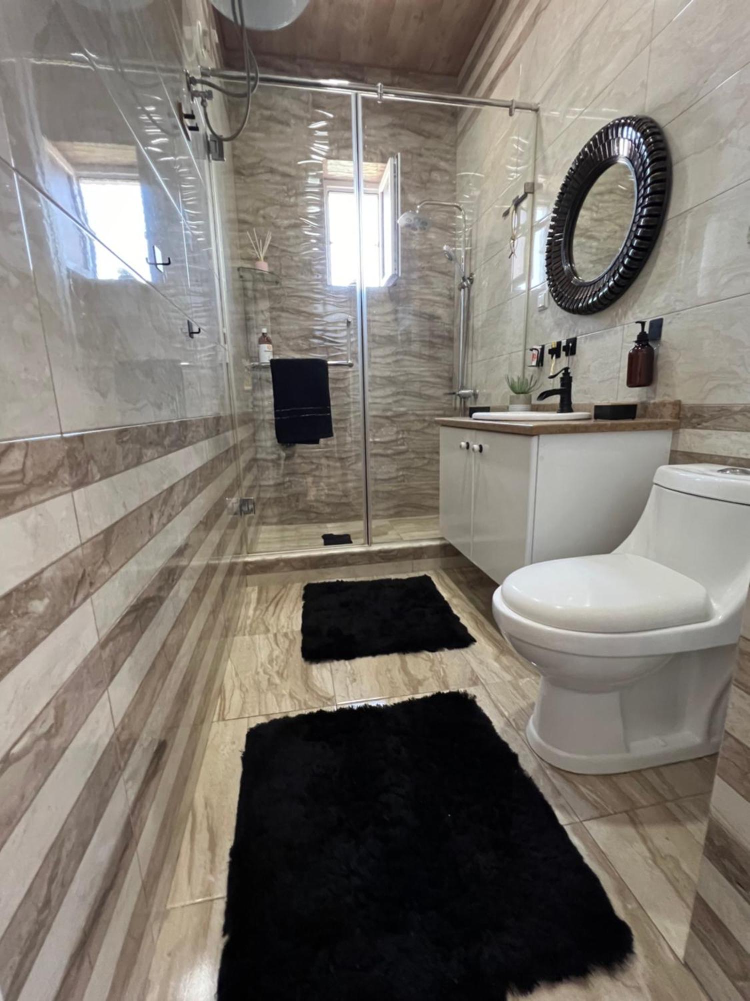 Yerevan Modern Holiday Apartment 外观 照片